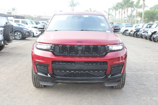 Used 2021 Jeep Grand Cherokee L Laredo image 2
