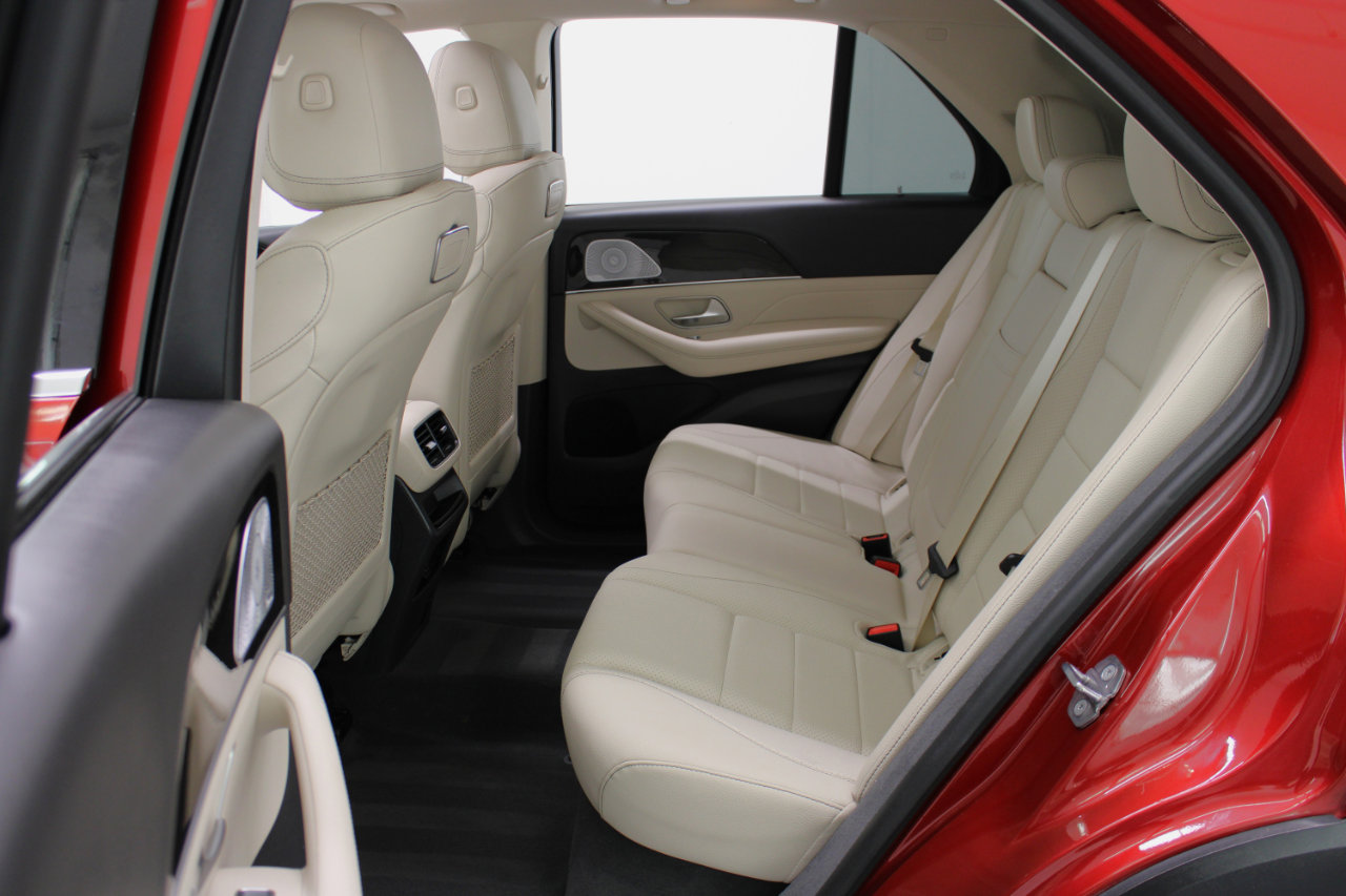 Used 2020 Mercedes-Benz GLE 350 w/ Premium Package image 38