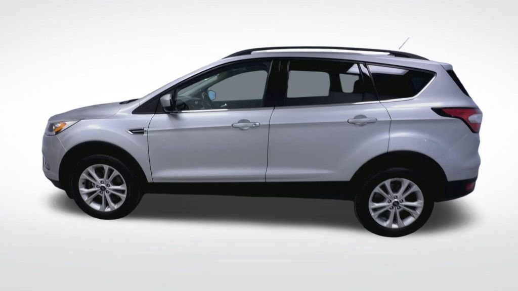 Used 2018 Ford Escape SEL image 5