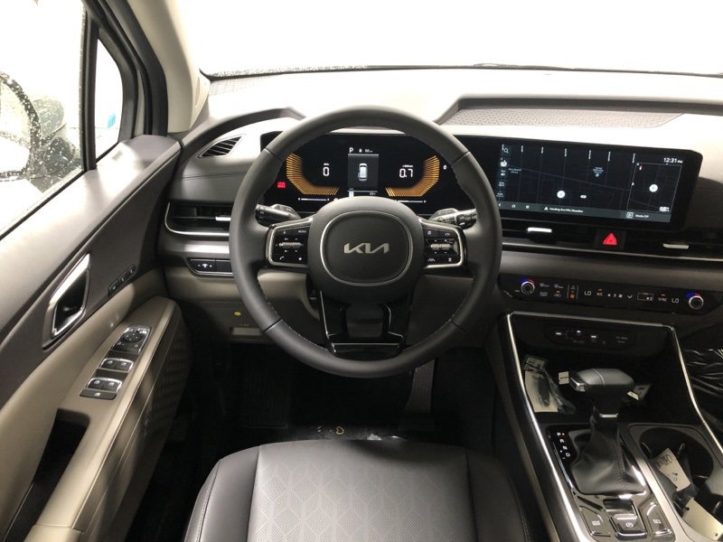 New 2026 Kia Carnival EX image 28