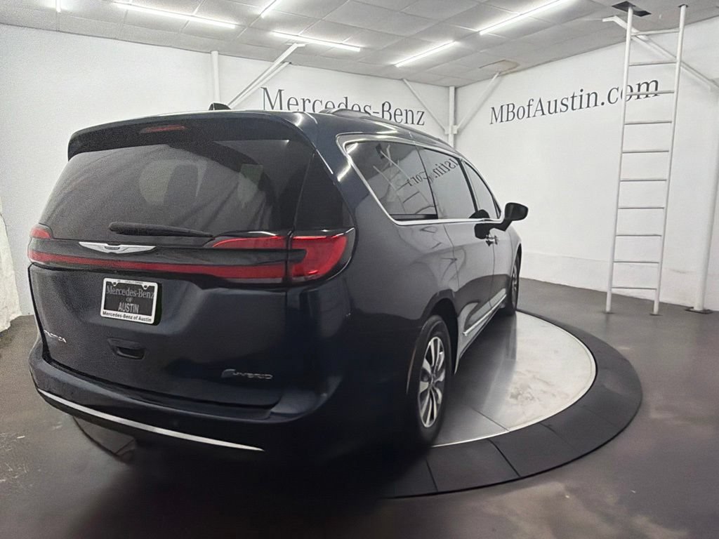Used 2023 Chrysler Pacifica Limited FWD image 7