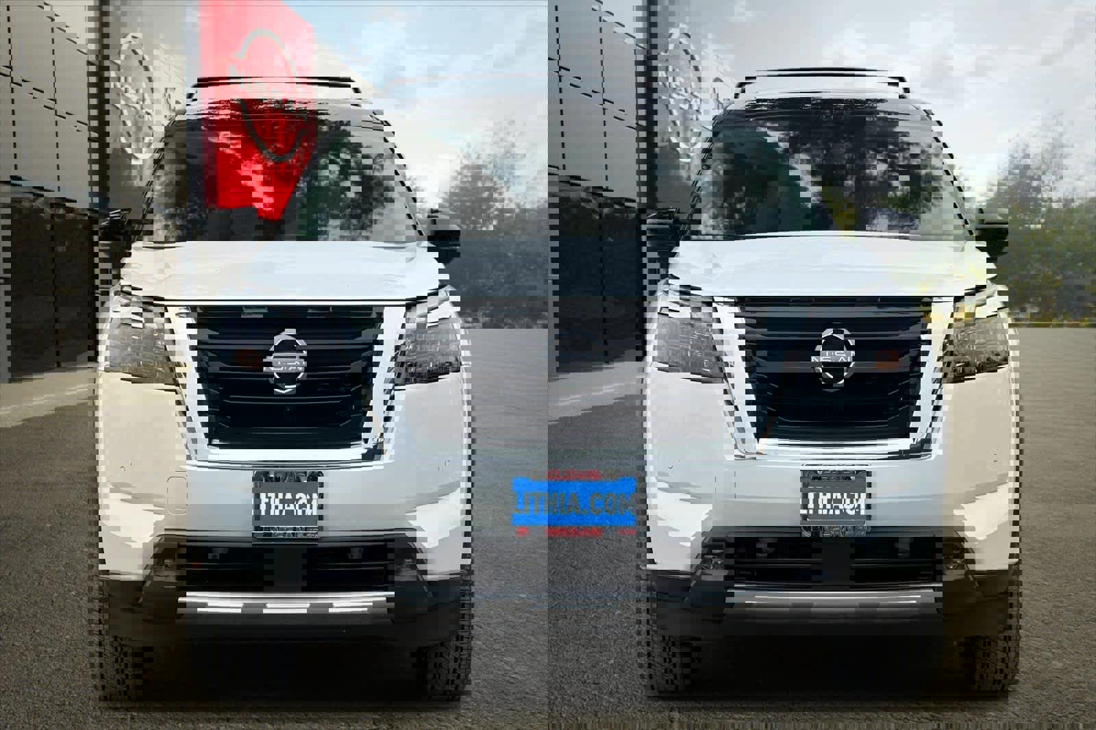 New 2025 Nissan Pathfinder Platinum image 10