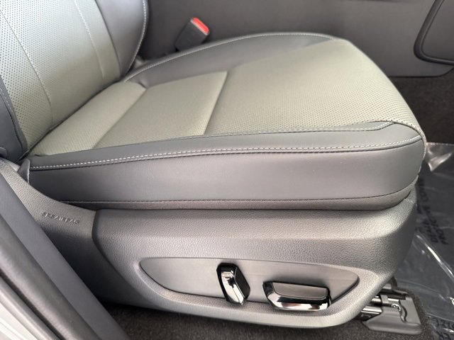 Used 2025 Lexus GX 550 w/ Cold Area Package image 59