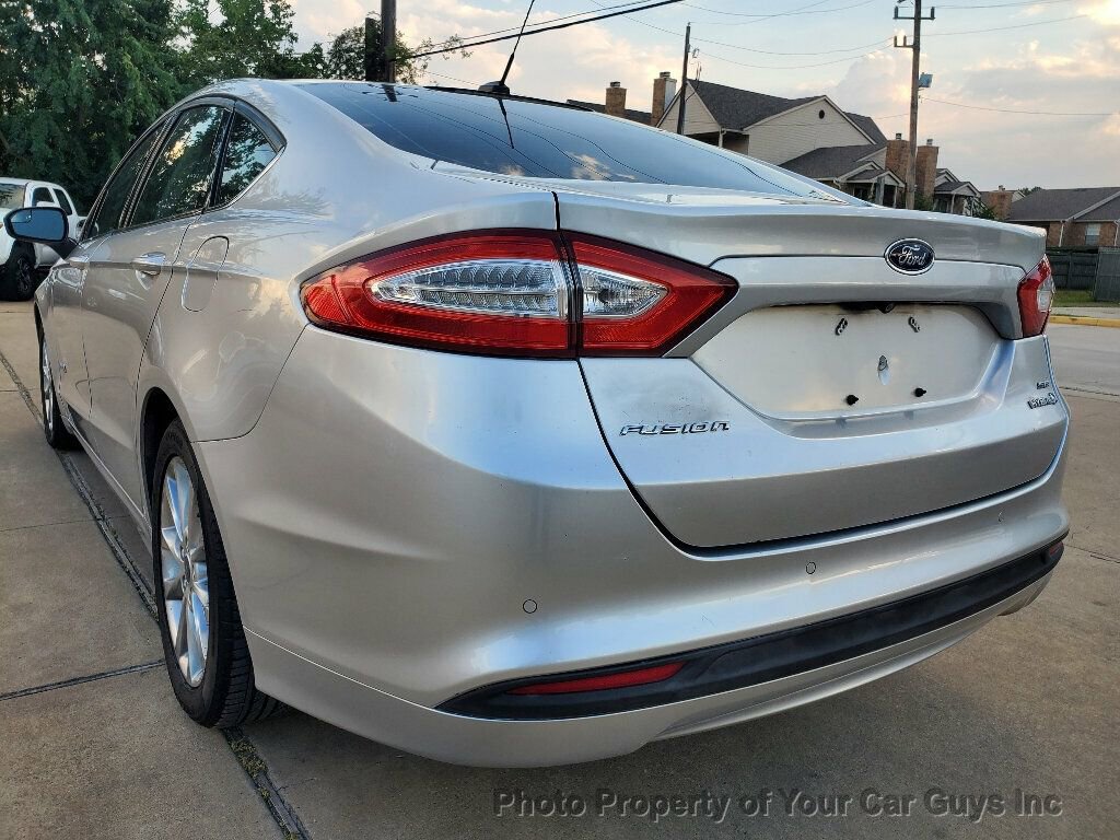 Used 2017 Ford Fusion SE image 19
