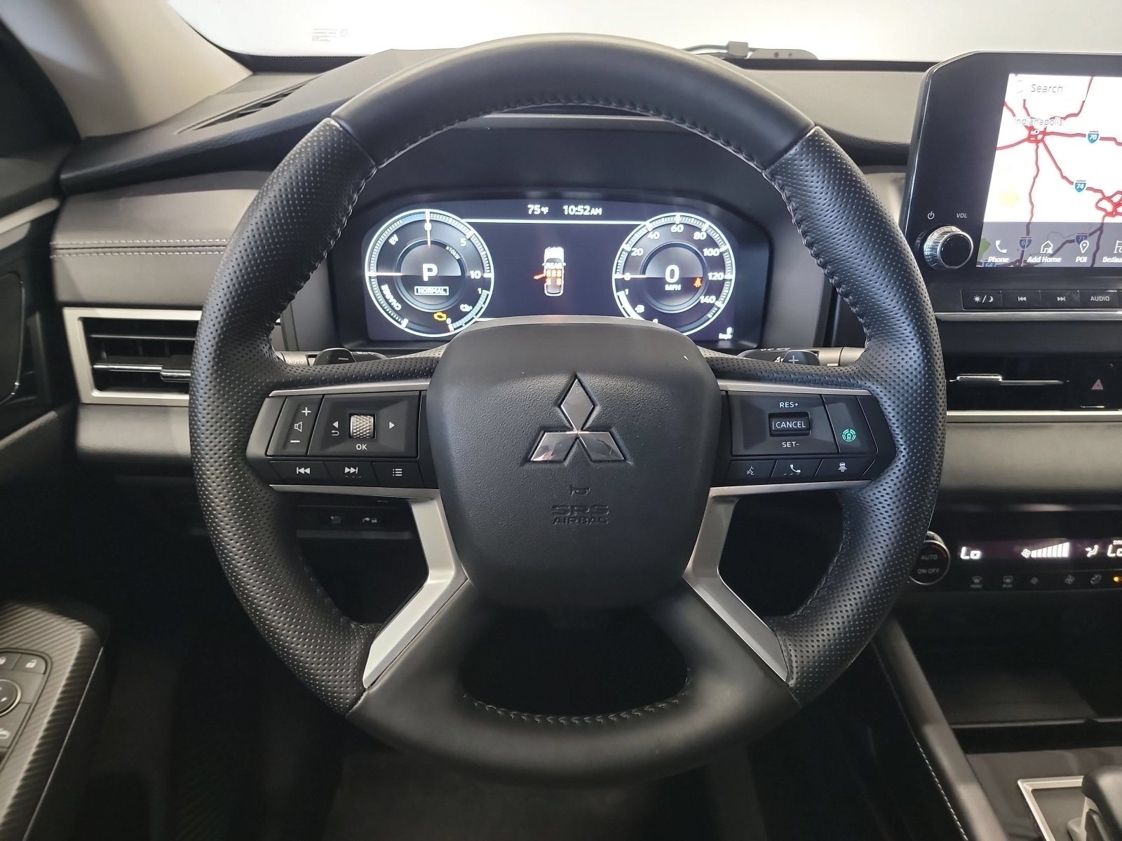 Used 2023 Mitsubishi Outlander SE AWD/4WD image 17