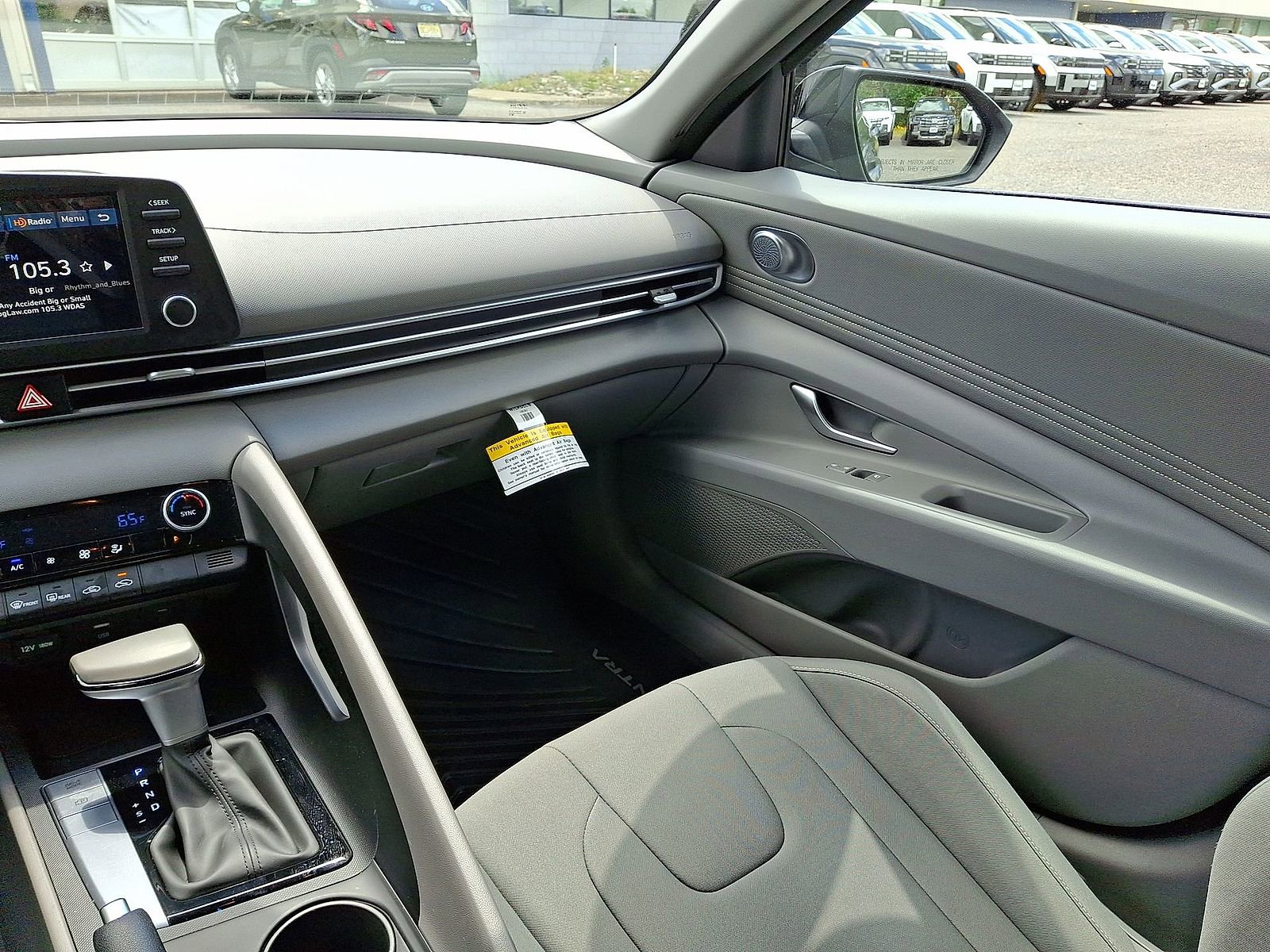Used 2025 Hyundai Elantra Sport FWD image 11
