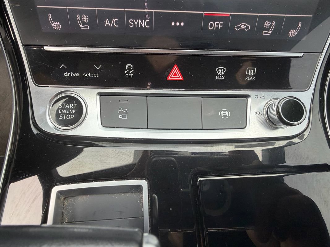 Used 2021 Audi A8 L 3.0T w/ Executive Plus Package image 38