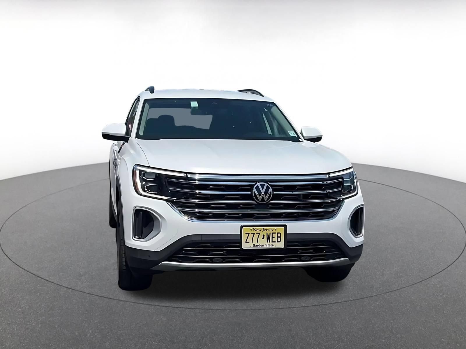 Used 2026 Volkswagen Atlas SE AWD/4WD image 3
