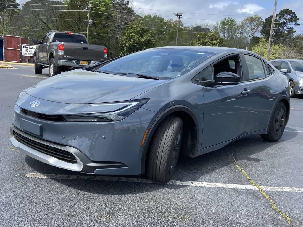 Used 2026 Toyota Prius Plug-In Hybrid FWD image 7