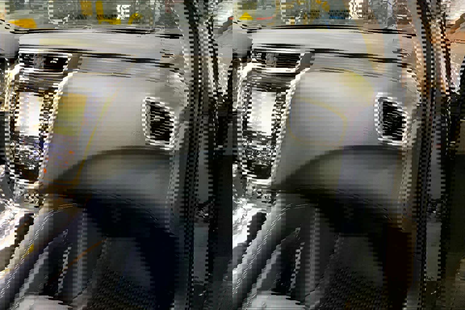 Used 2017 Nissan Murano Platinum w/ Platinum Technology Package image 18