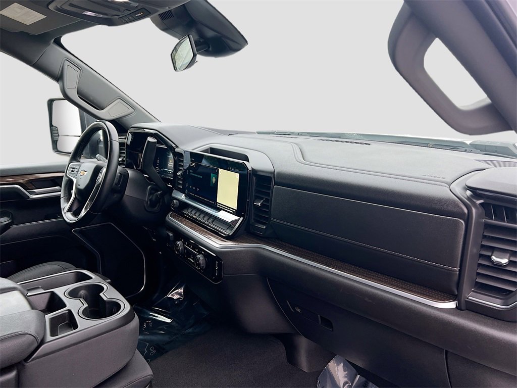 Used 2024 Chevrolet Silverado 2500 LT image 26