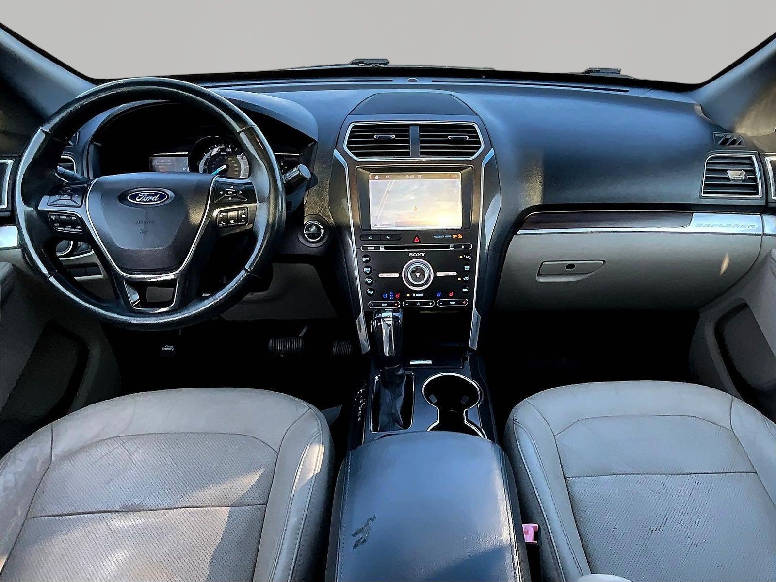 Used 2018 Ford Explorer Limited FWD image 7