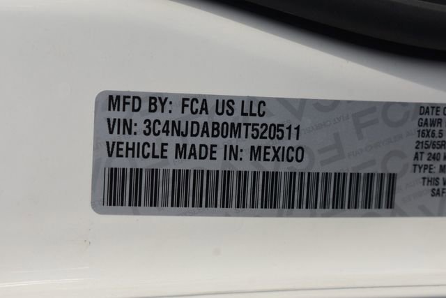 Used 2021 Jeep Compass Sport w/ Cold Weather Group AWD/4WD image 16
