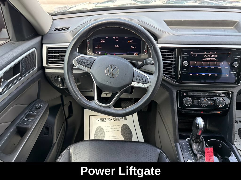 Used 2023 Volkswagen Atlas SE w/ Panoramic Sunroof Package FWD image 17