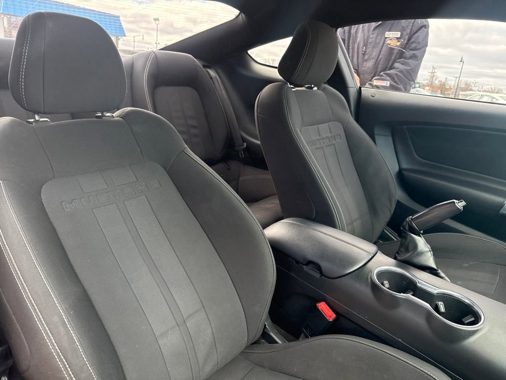 Used 2018 Ford Mustang GT RWD image 31