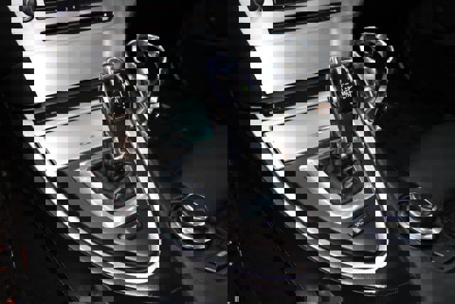 Used 2008 BMW 650i Coupe w/ Sport Pkg image 15