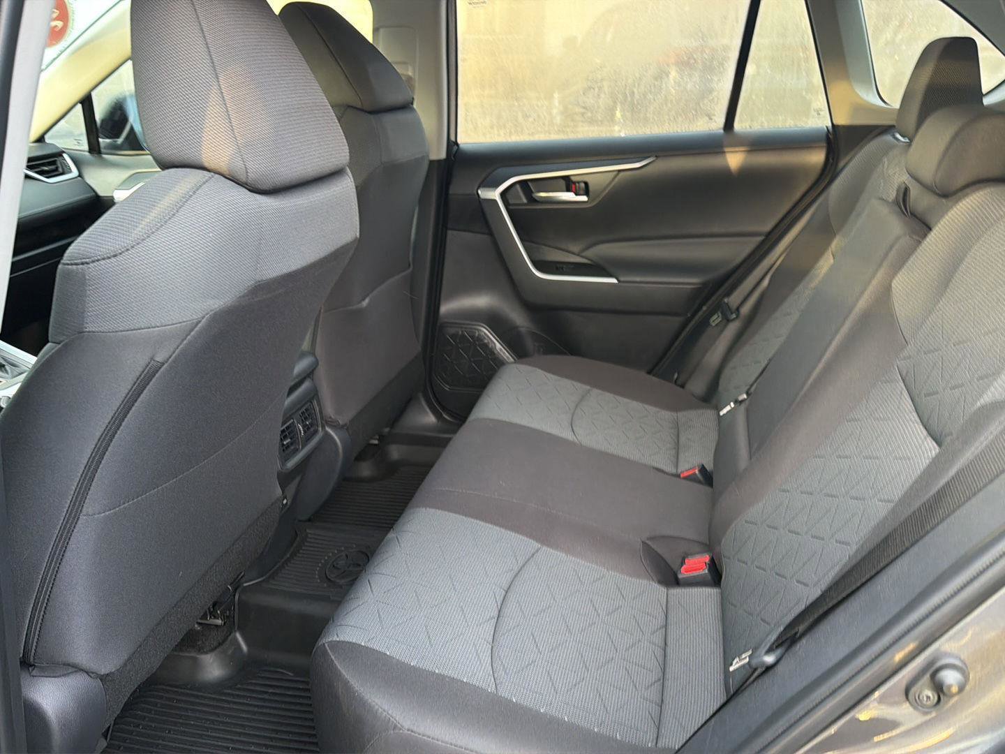 Certified 2025 Toyota RAV4 XLE AWD/4WD image 11