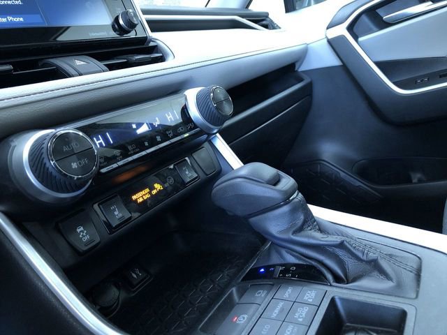 Used 2019 Toyota RAV4 XLE image 29