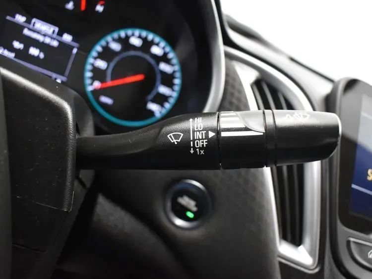 Used 2025 Chevrolet Malibu LT FWD image 25