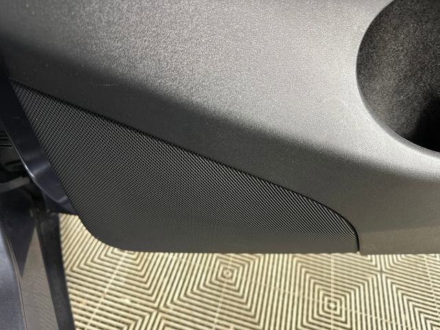 Used 2023 Tesla Model Y Long Range image 28