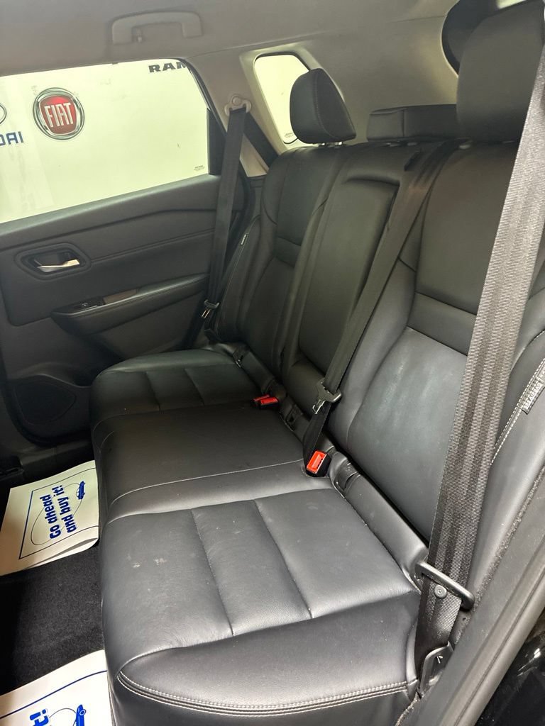 Used 2026 Nissan Rogue SL AWD/4WD image 17