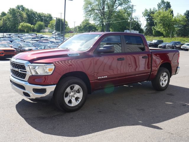 Used 2023 RAM 1500 Big Horn AWD/4WD image 3