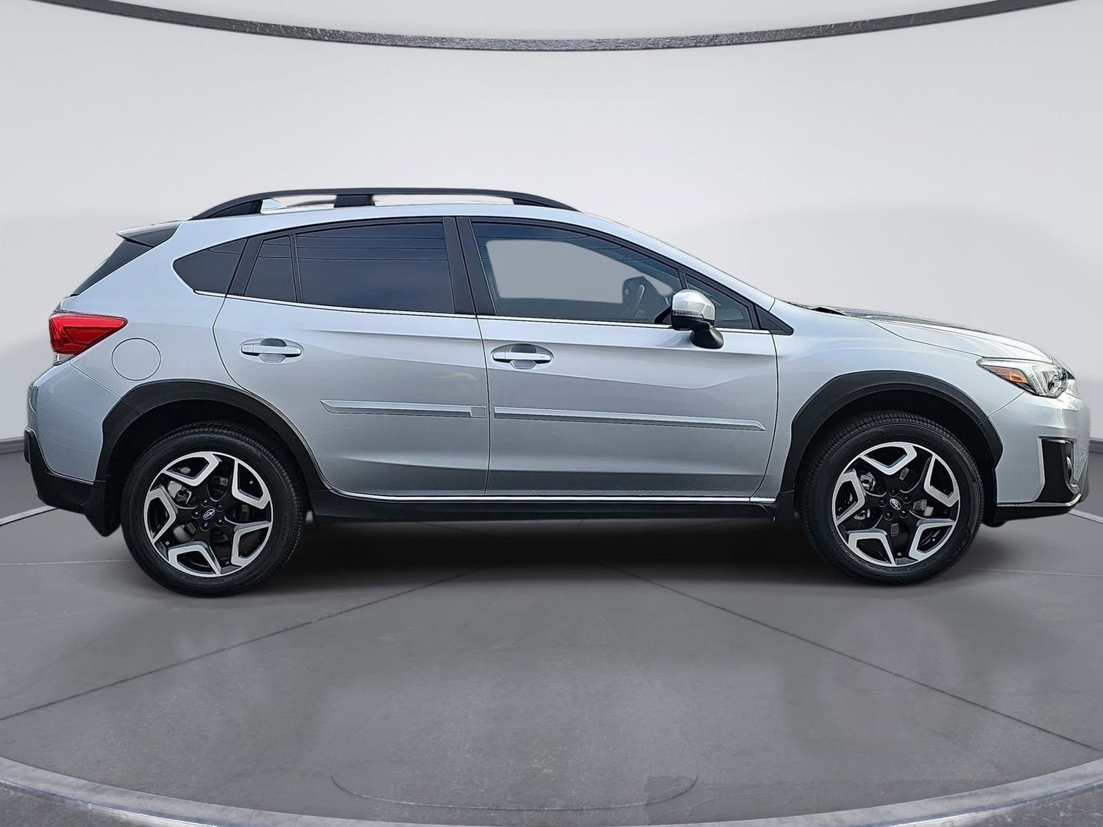 Used 2020 Subaru Crosstrek 2.0i Limited w/ Moonroof Package w/Navigation AWD/4WD image 2