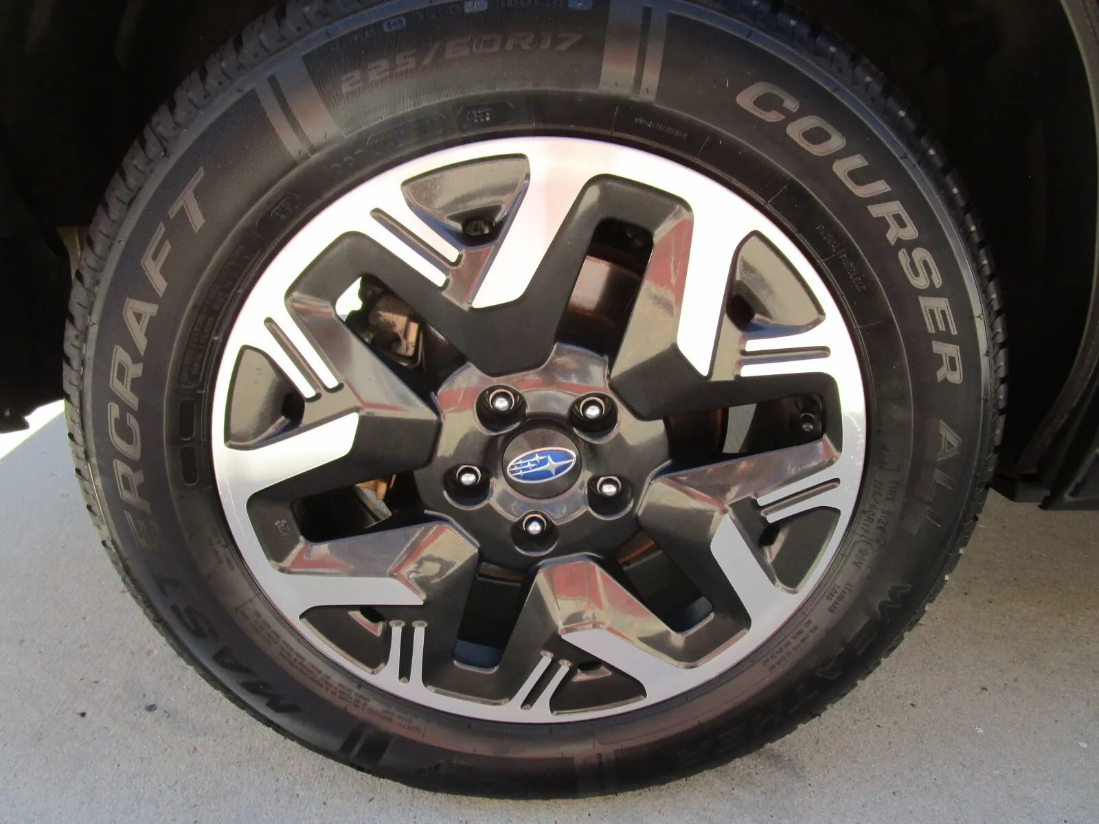 Used 2025 Subaru Forester Premium AWD/4WD image 19