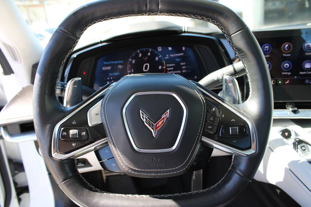 Used 2021 Chevrolet Corvette Stingray Premium Conv w/ Z51 Performance Package RWD image 28