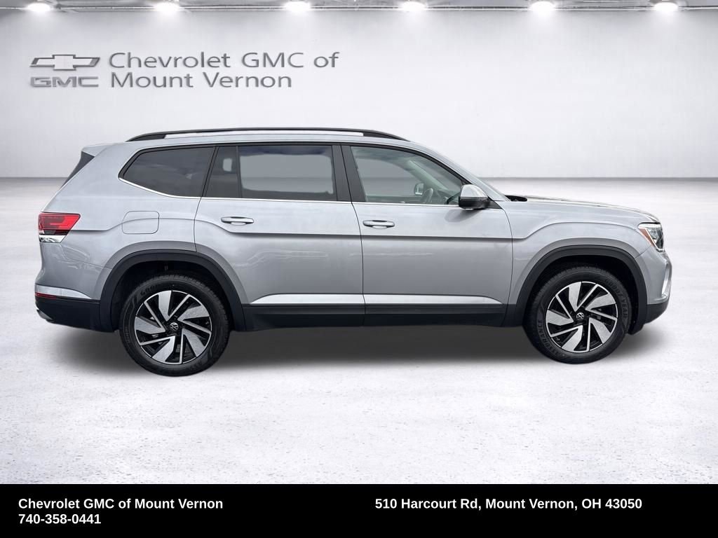 Used 2025 Volkswagen Atlas SE image 7