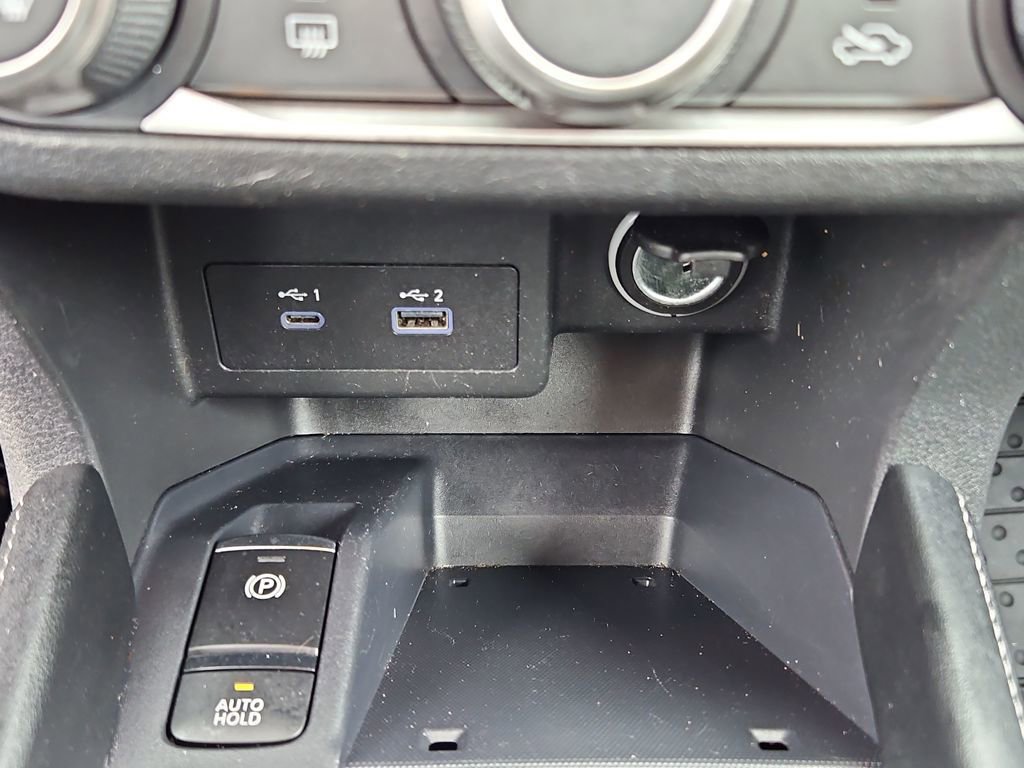 Used 2024 Nissan Kicks SV image 19