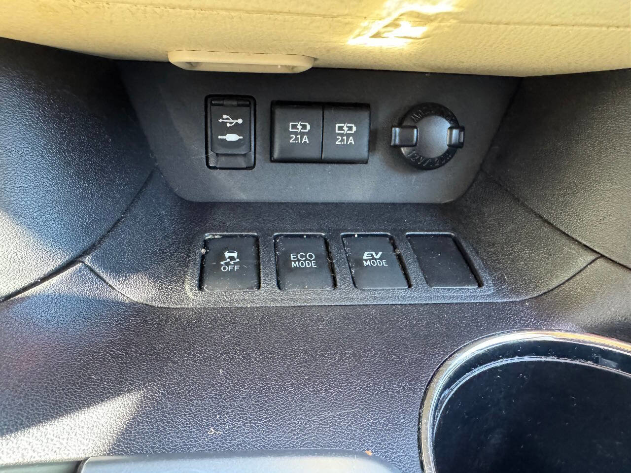 Used 2017 Toyota Highlander XLE image 22