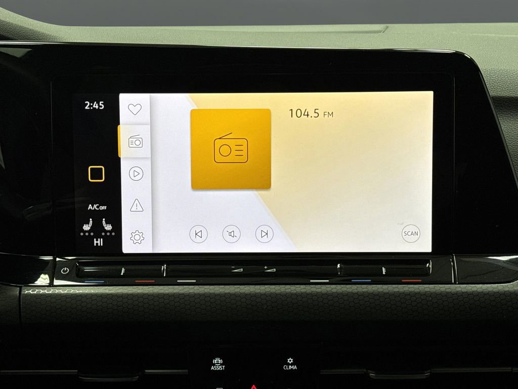 Used 2022 Volkswagen GTI SE image 19