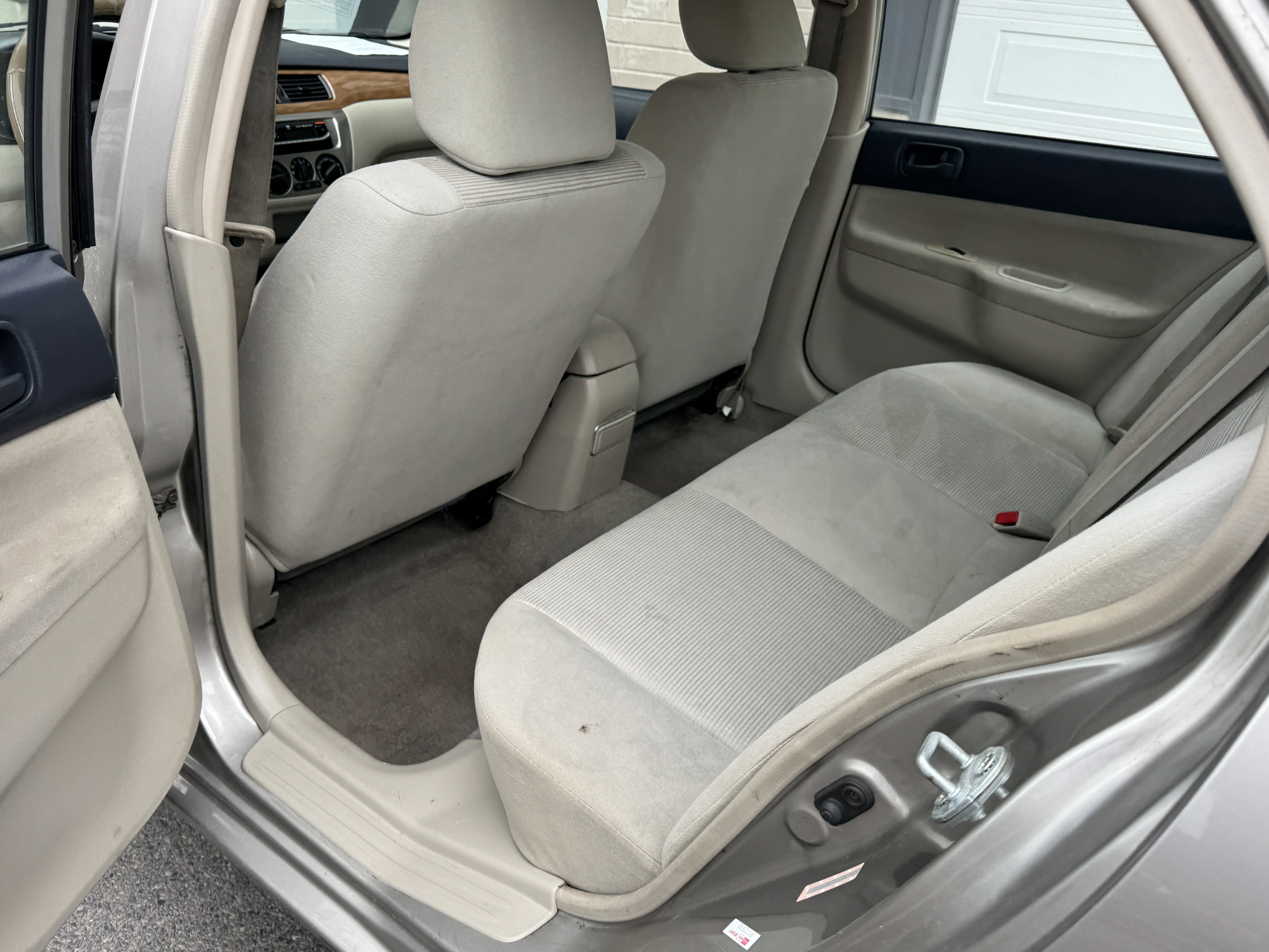Used 2004 Mitsubishi Lancer ES FWD image 22