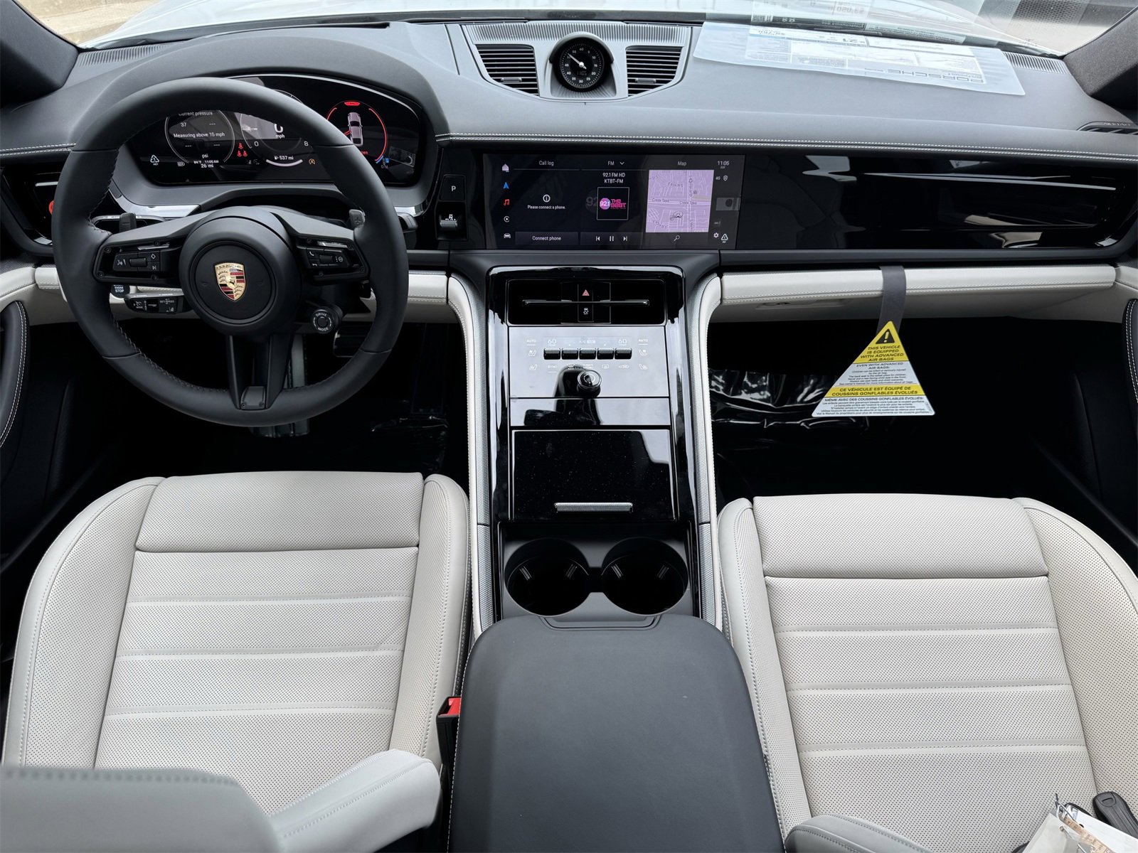 New 2025 Porsche Panamera 4 image 13