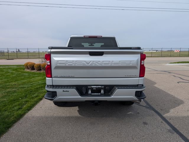 Used 2019 Chevrolet Silverado 1500 Custom w/ Custom Value Package image 8