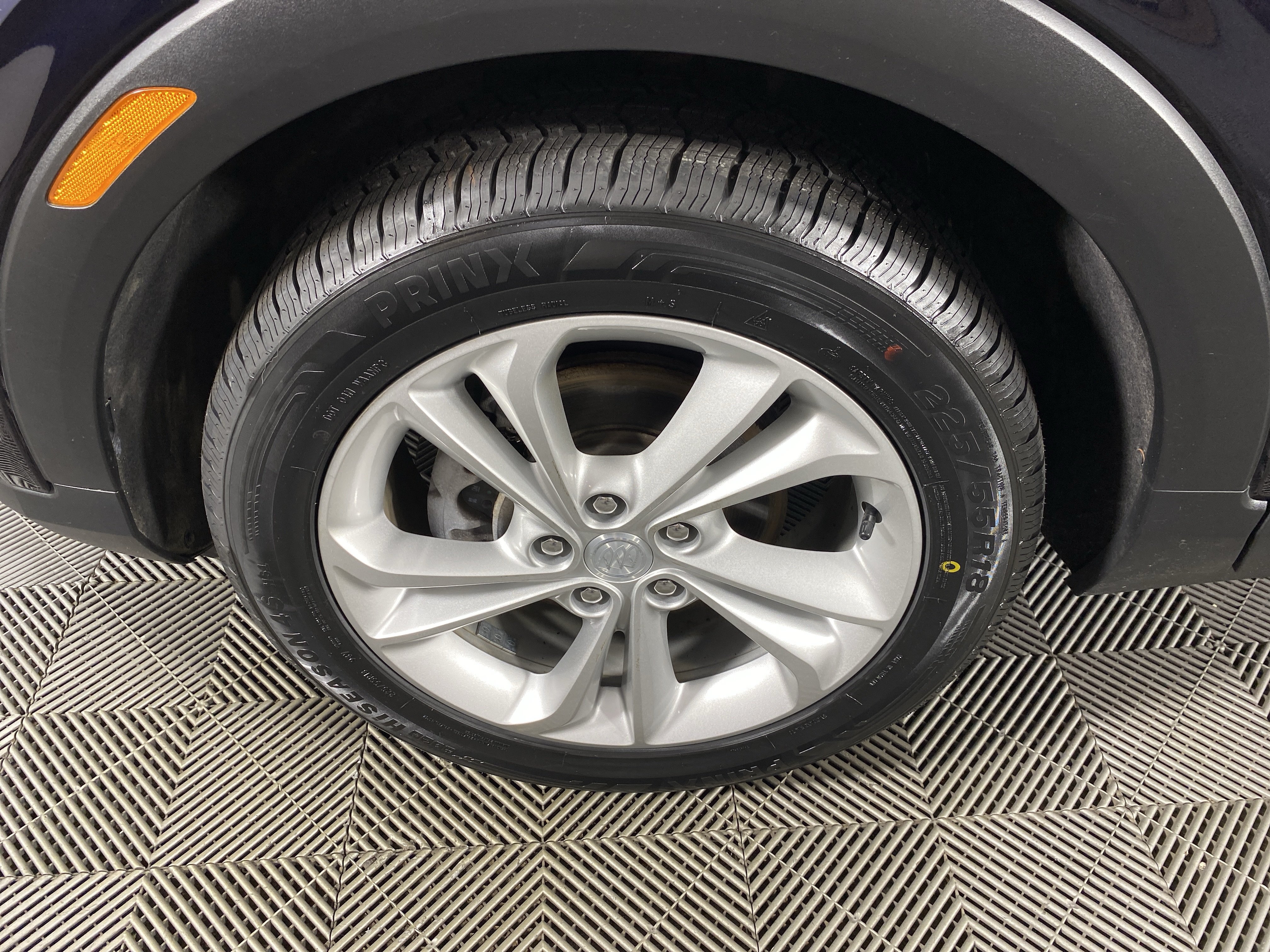 Used 2020 Buick Encore GX Preferred w/ Cold Weather Comfort Package FWD image 12