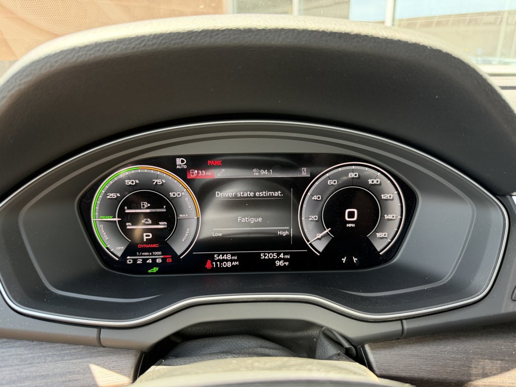 Used 2024 Audi Q5 e Premium w/ Convenience Package AWD/4WD image 18