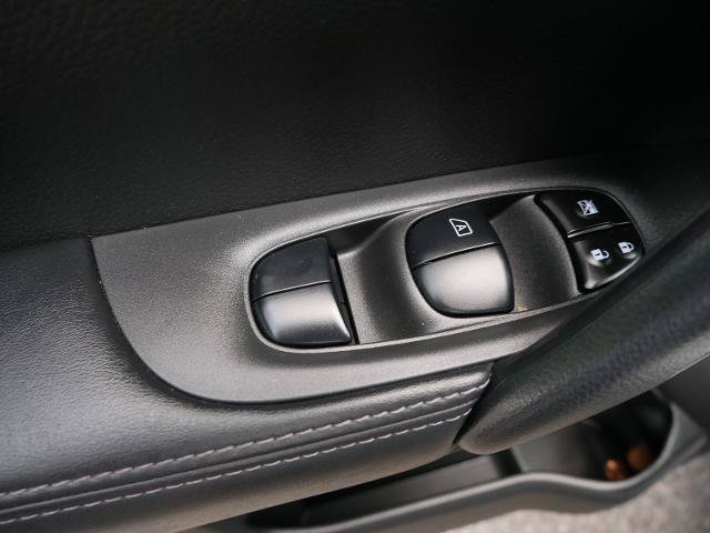Certified 2022 Nissan Rogue Sport SL AWD/4WD image 16