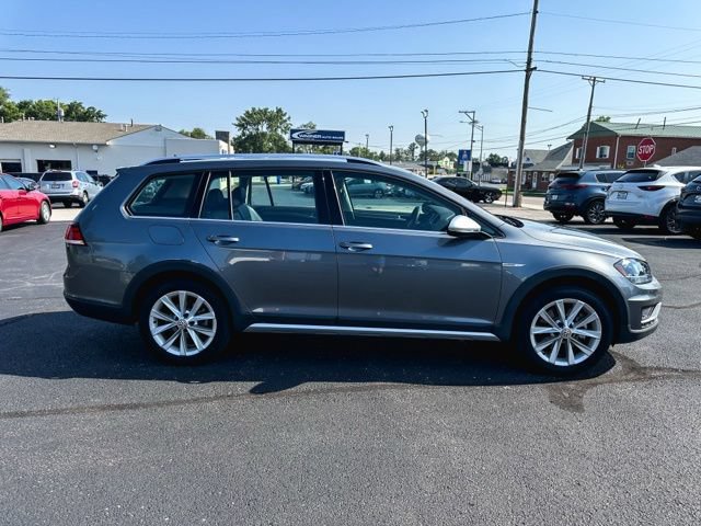Used 2019 Volkswagen Golf Alltrack S AWD/4WD image 9