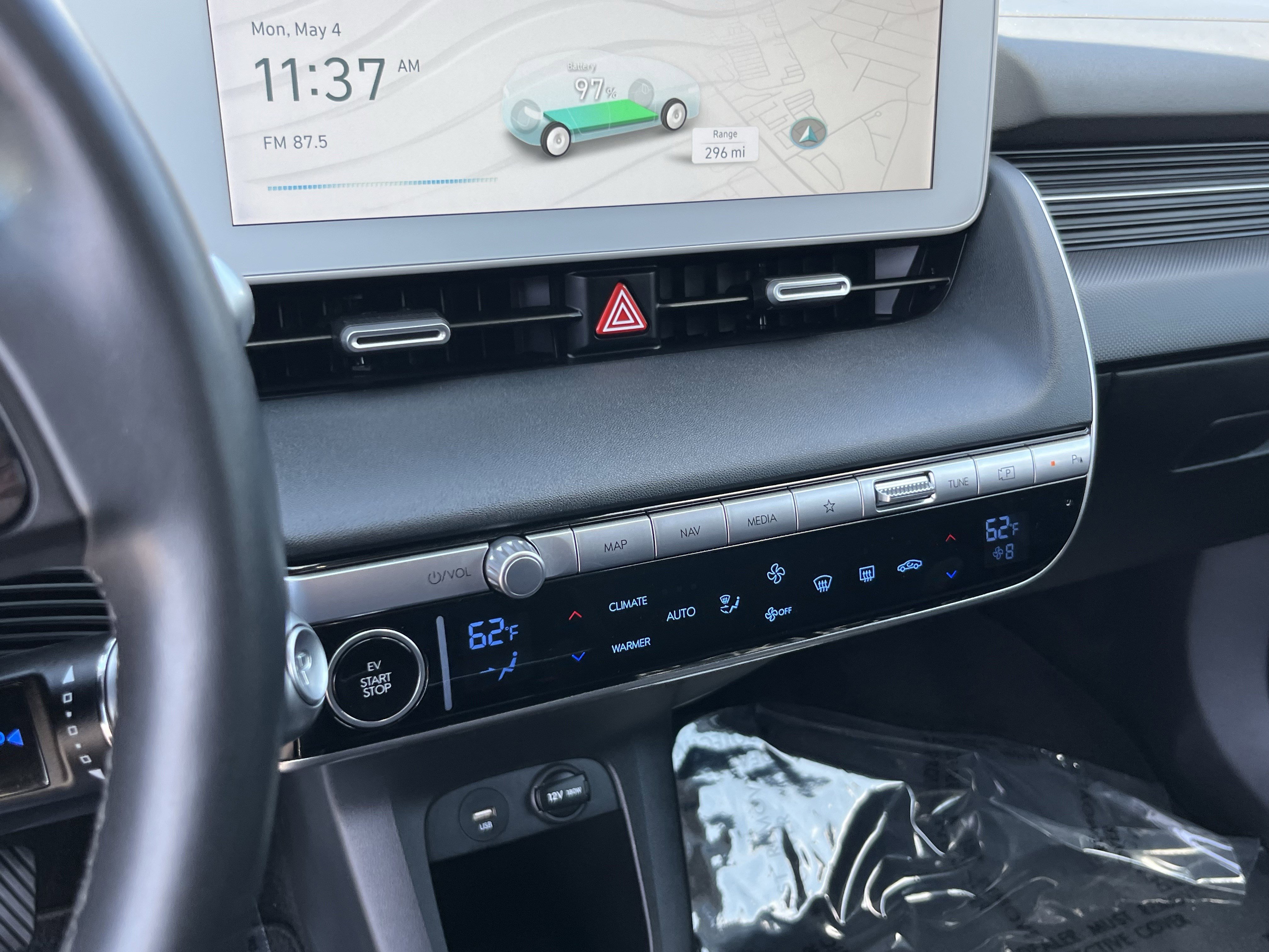 Certified 2024 Hyundai Ioniq 5 SEL RWD image 23