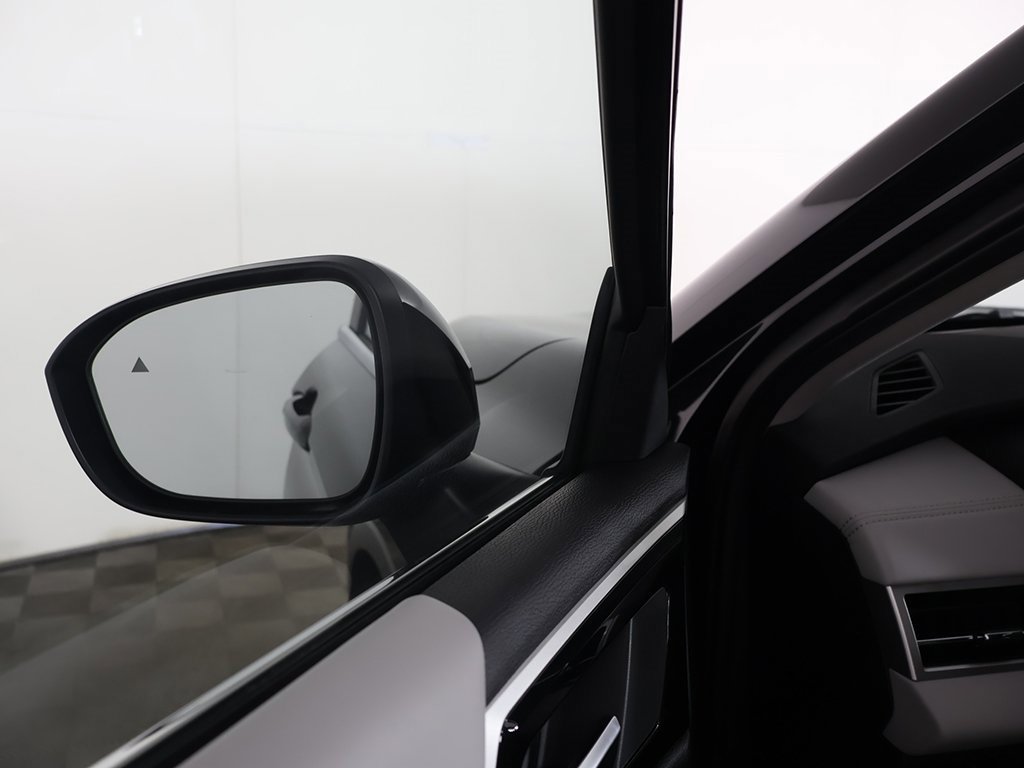 New 2025 Mitsubishi Outlander SE image 41