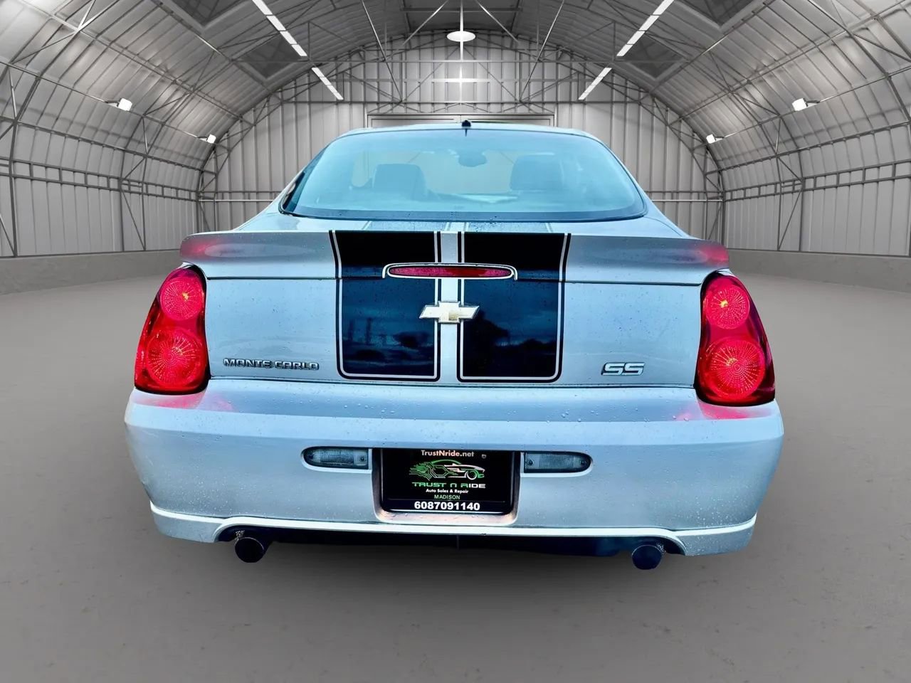 Used 2007 Chevrolet Monte Carlo SS w/ Black Rally Stripe Package FWD image 6