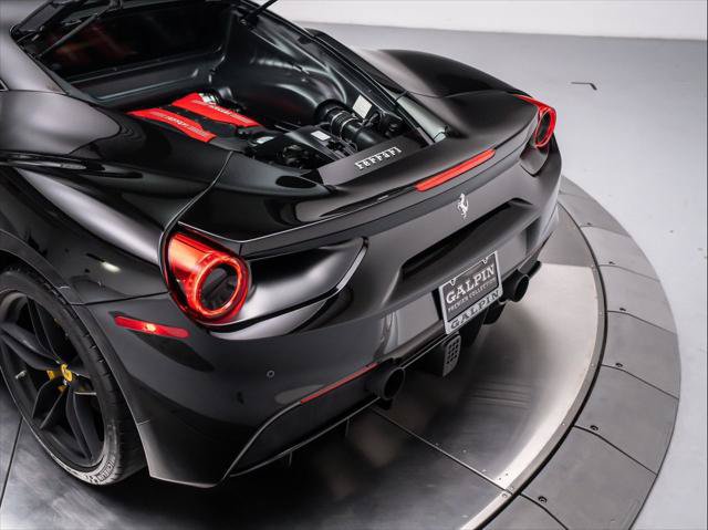 Used 2016 Ferrari 488 GTB RWD image 35