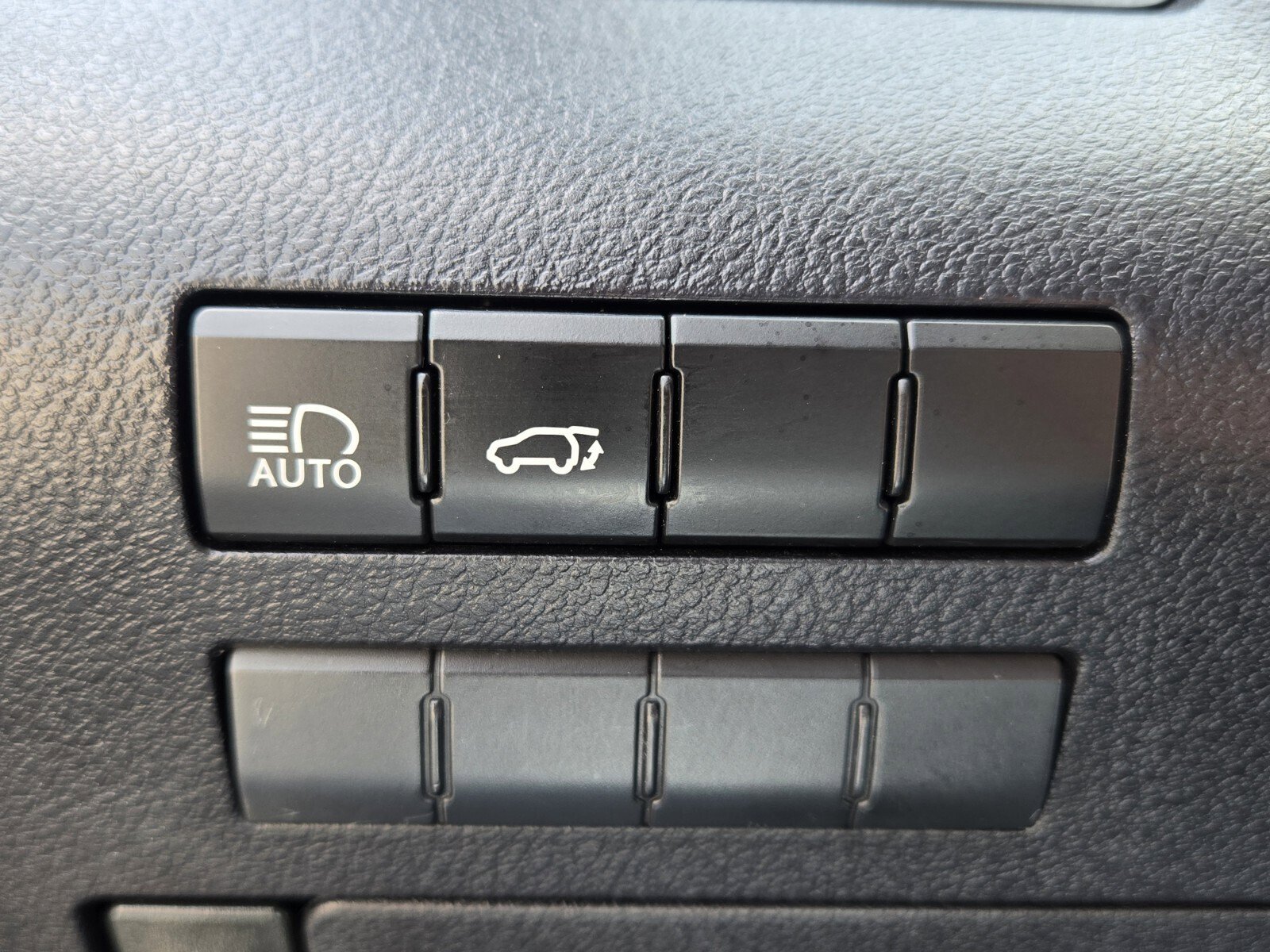 Used 2020 Lexus RX 350 F Sport w/ Accessory Package AWD/4WD image 32