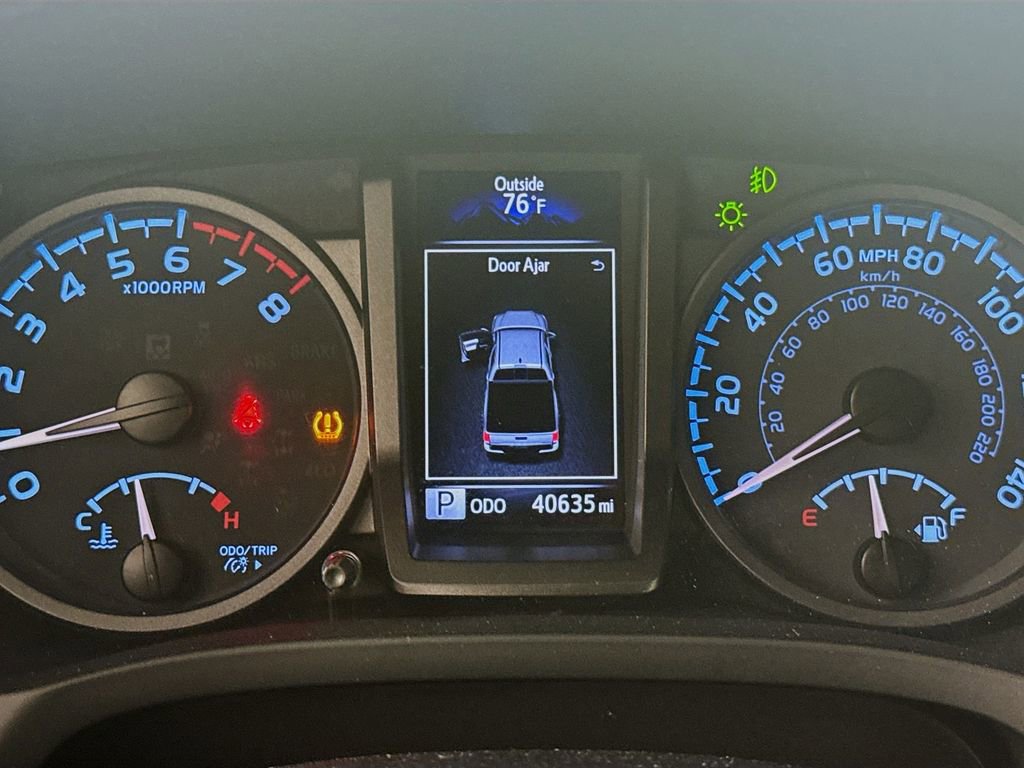 Used 2023 Toyota Tacoma TRD Sport AWD/4WD image 13