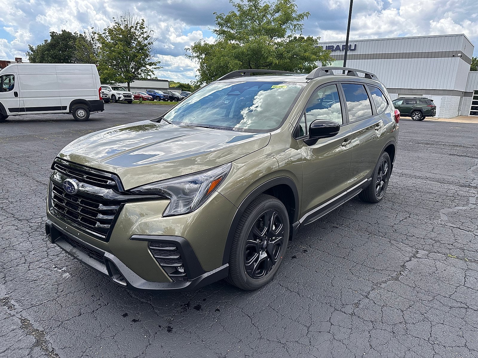 Used 2025 Subaru Ascent Onyx Edition AWD/4WD image 7
