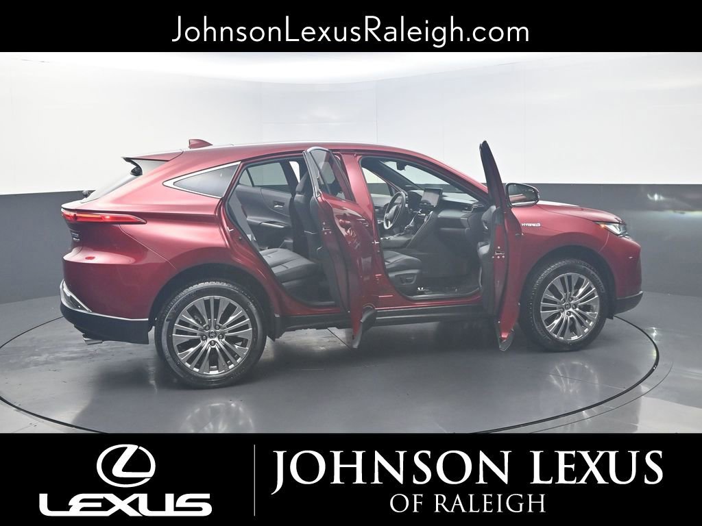 Used 2021 Toyota Venza Limited w/ Advanced Technology Package image 25