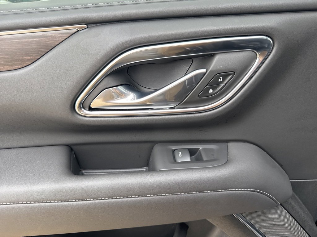 Used 2023 Chevrolet Tahoe Z71 w/ Luxury Package image 9