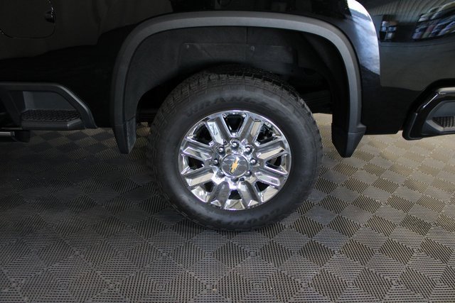 Used 2024 Chevrolet Silverado 2500 High Country w/ High Country Premium Package image 9